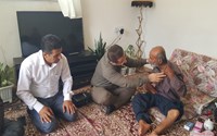 ویزیت رایگان خانه‌به‌خانه بیماران نیازمند در روستای محروم قلعه رسول‌سیت شهرستان بوکان